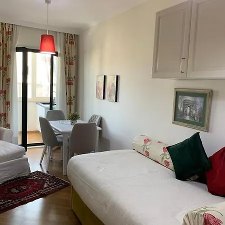 Apartment Maison Galerie Tirana